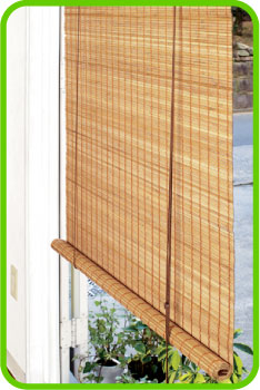 竹製ロールアップスクリーン写真